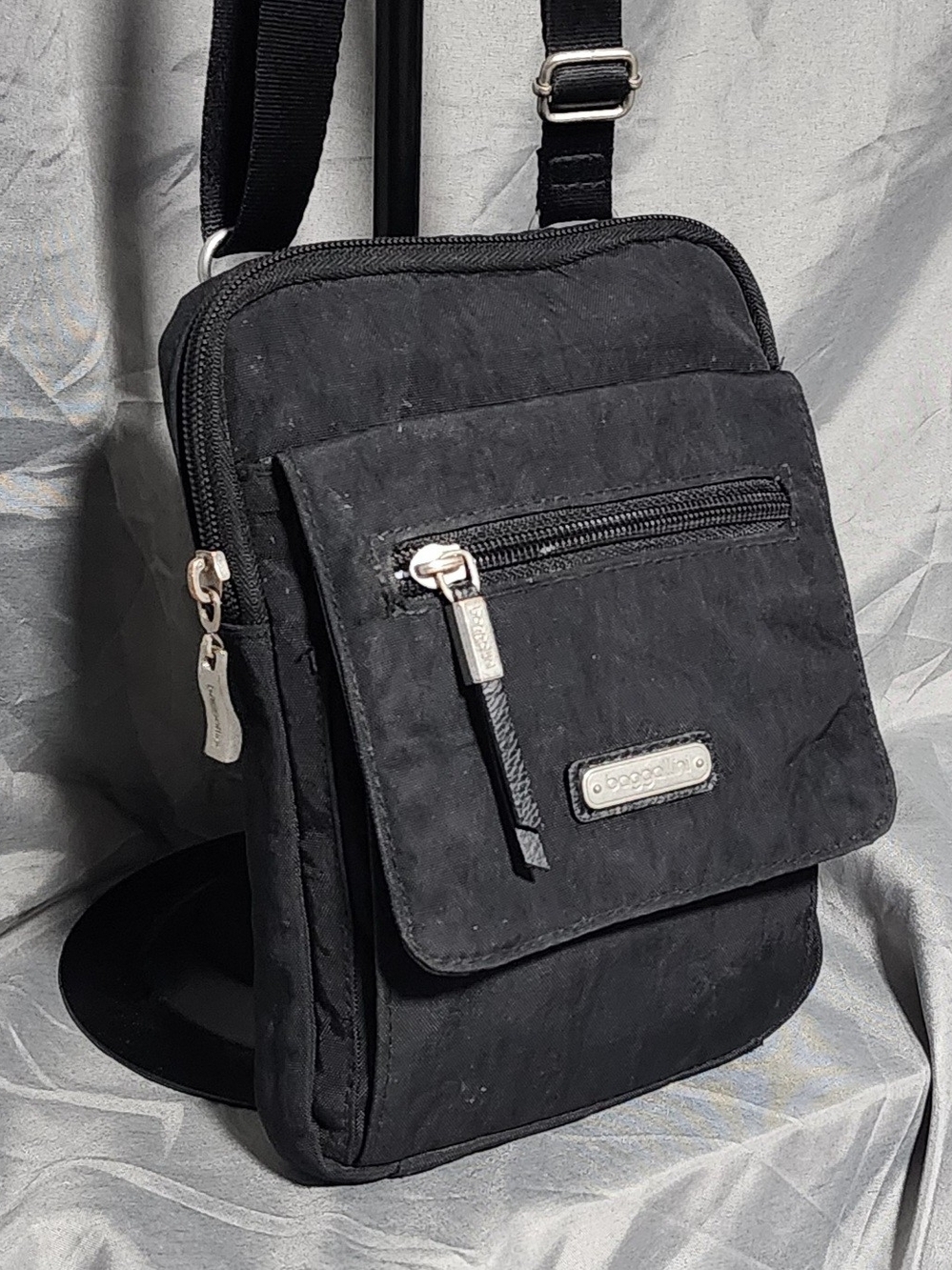 Baggallini Far And Wide RFID Black Nylon Waterproof Crossbody Bag Purse